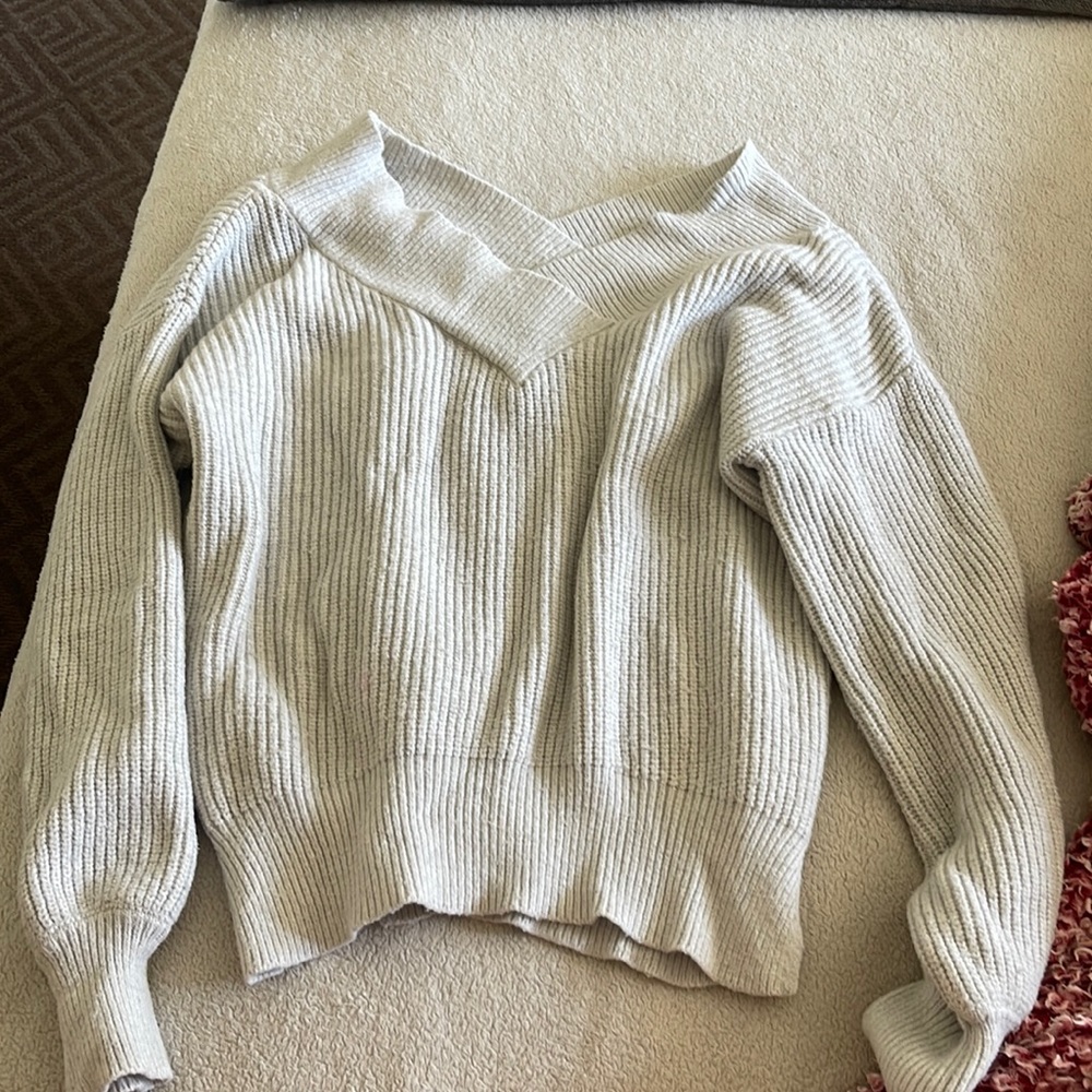 Pink Rose Vintage brand long sleeve small light grey soft sweater